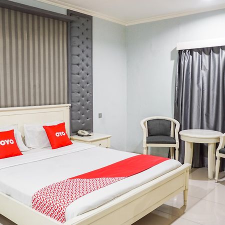 Oyo 2085 Chrysanta Hotel Bandung Exteriör bild