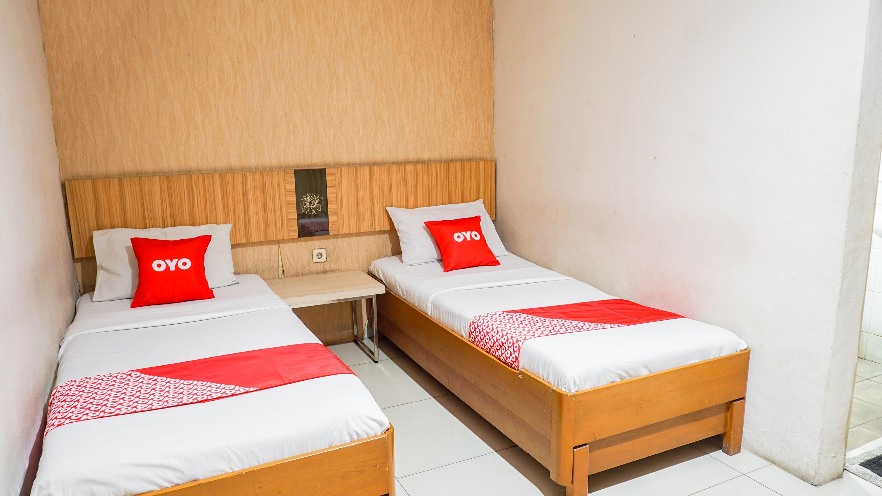 Oyo 2085 Chrysanta Hotel Bandung Exteriör bild