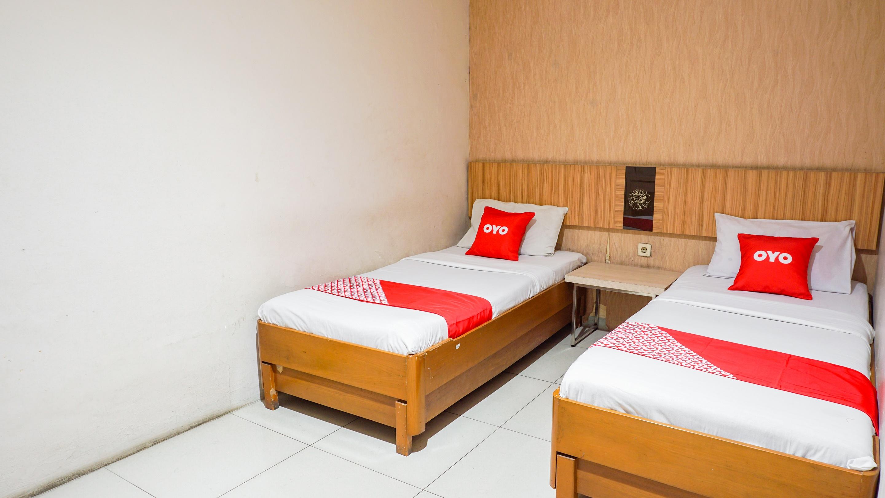 Oyo 2085 Chrysanta Hotel Bandung Exteriör bild