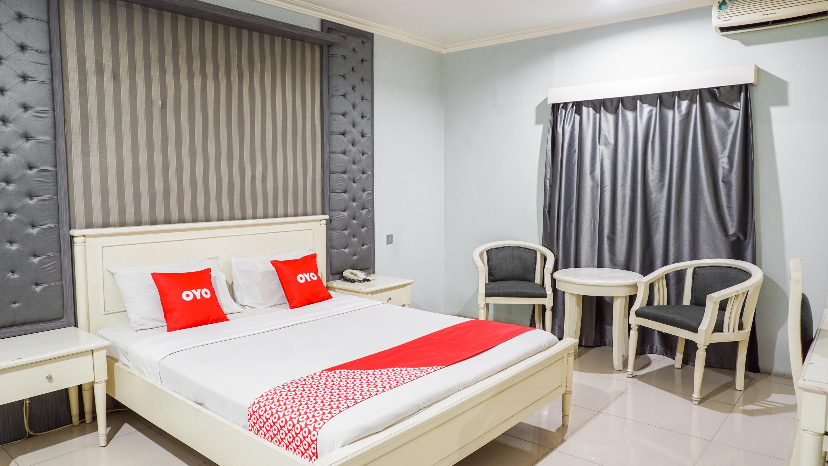 Oyo 2085 Chrysanta Hotel Bandung Exteriör bild