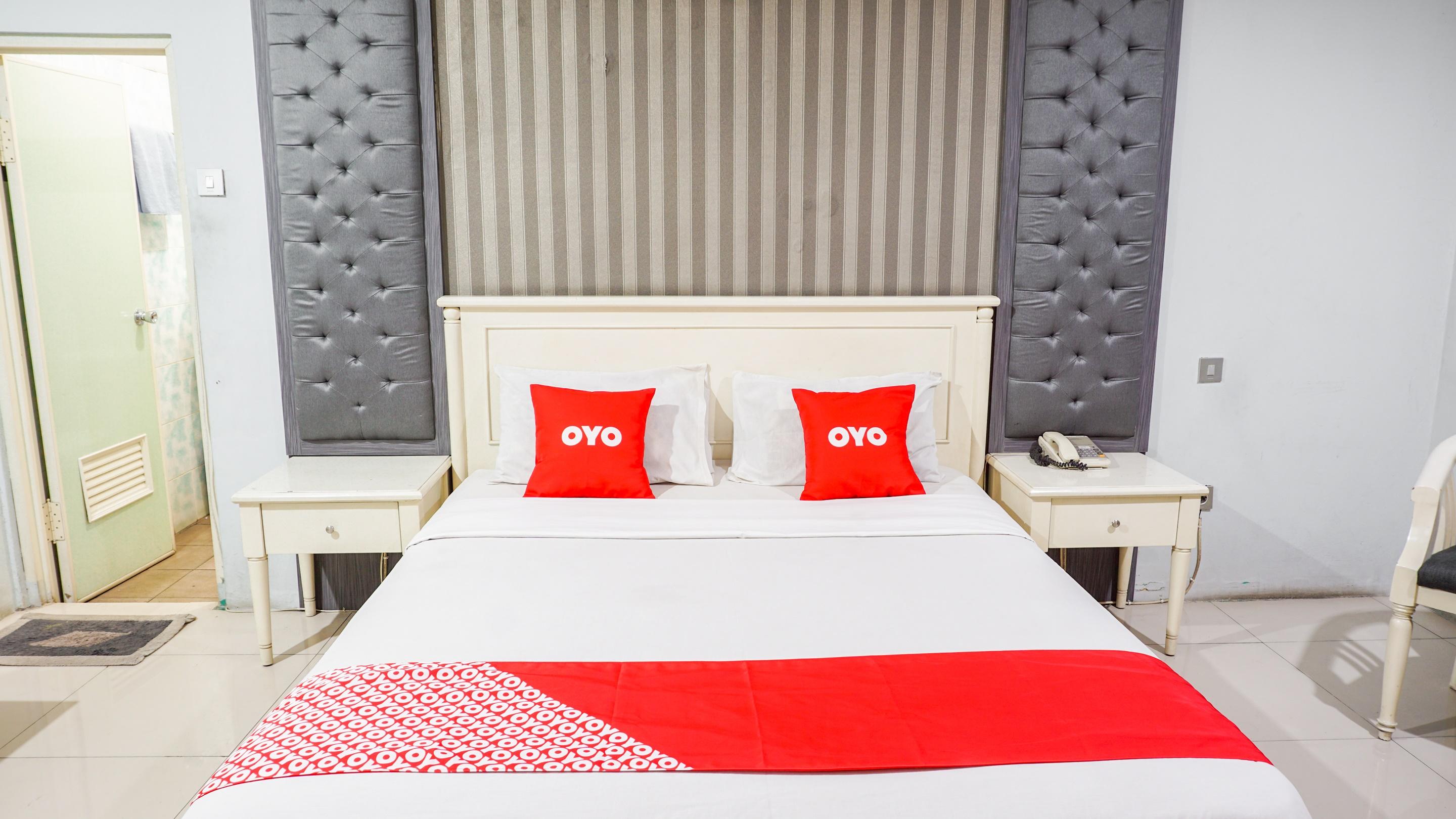 Oyo 2085 Chrysanta Hotel Bandung Exteriör bild