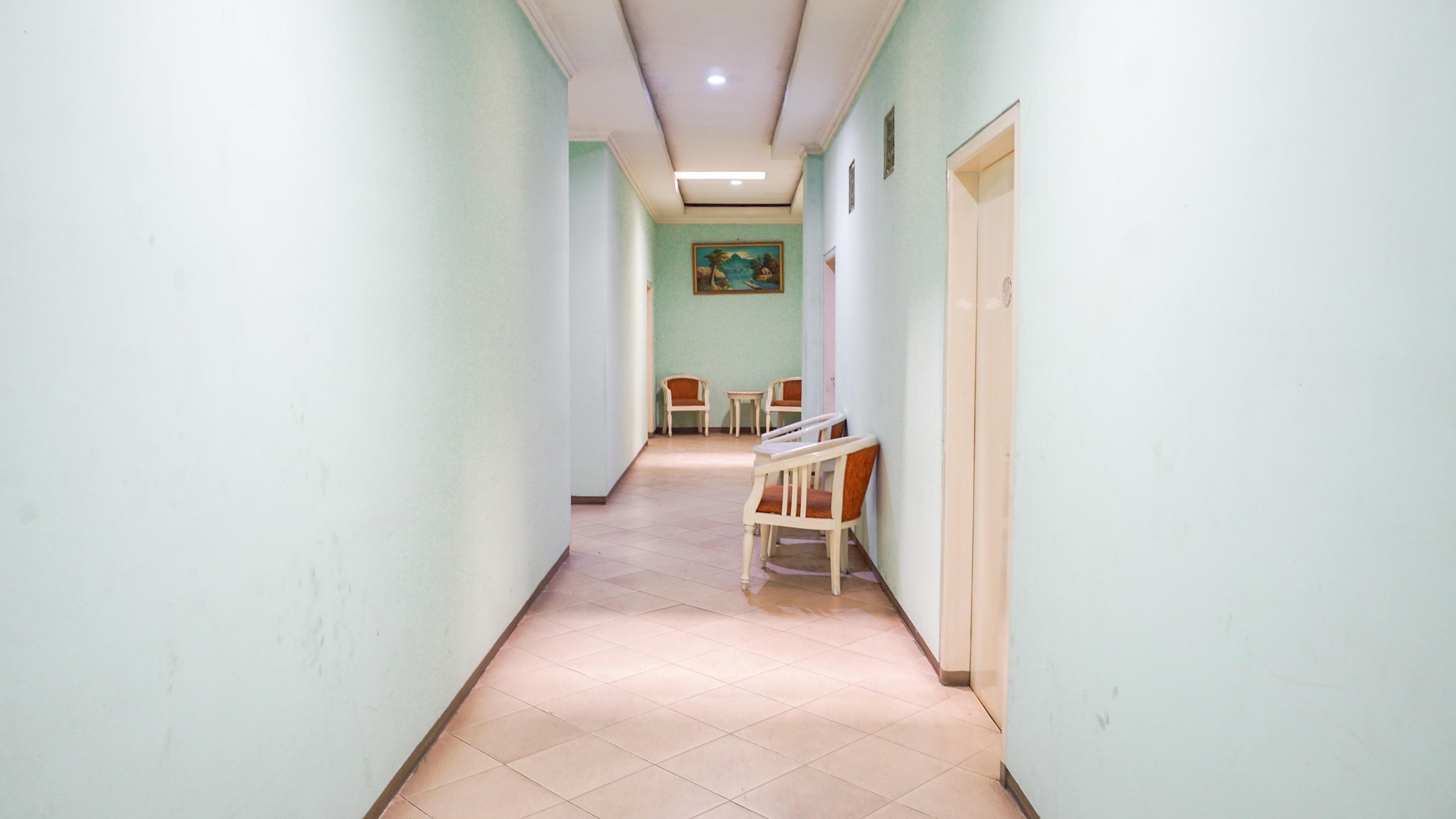 Oyo 2085 Chrysanta Hotel Bandung Exteriör bild