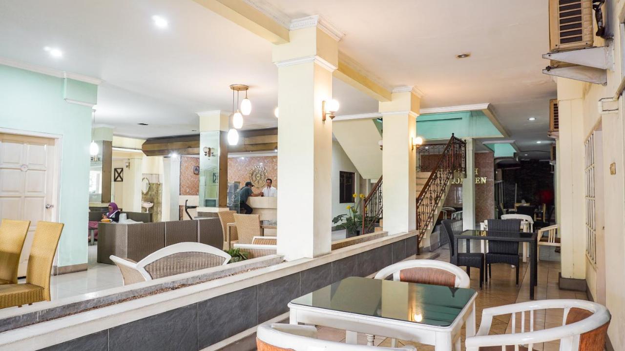 Oyo 2085 Chrysanta Hotel Bandung Exteriör bild