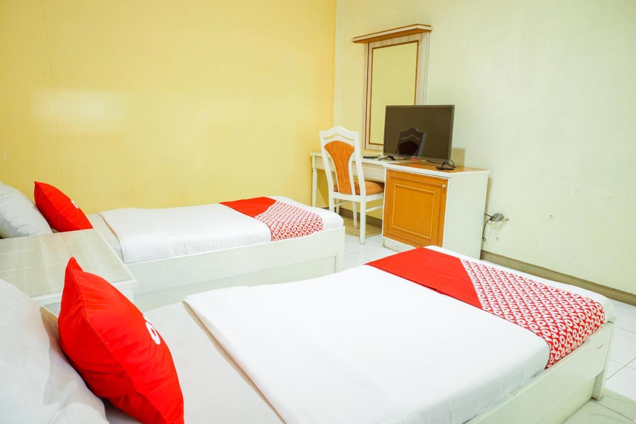 Oyo 2085 Chrysanta Hotel Bandung Exteriör bild