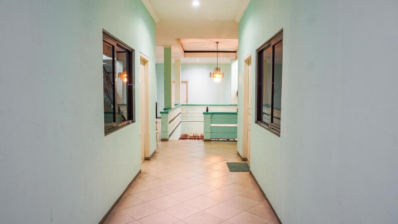 Oyo 2085 Chrysanta Hotel Bandung Exteriör bild