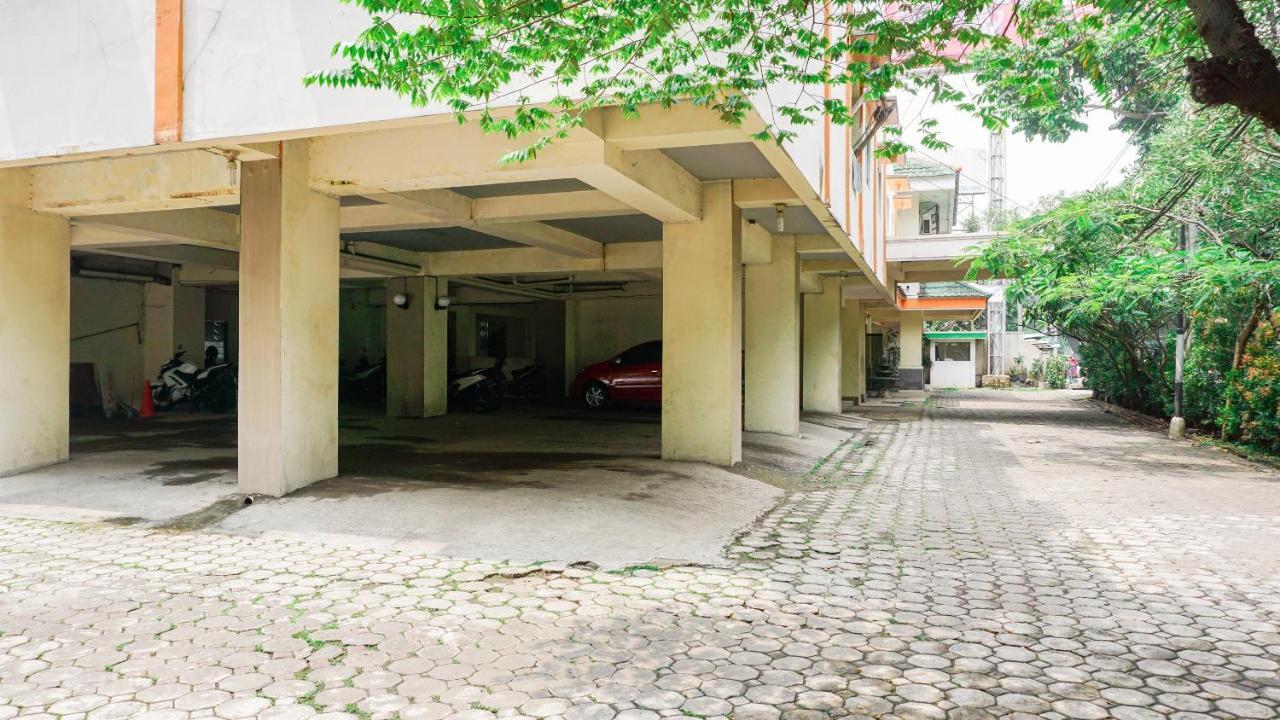 Oyo 2085 Chrysanta Hotel Bandung Exteriör bild
